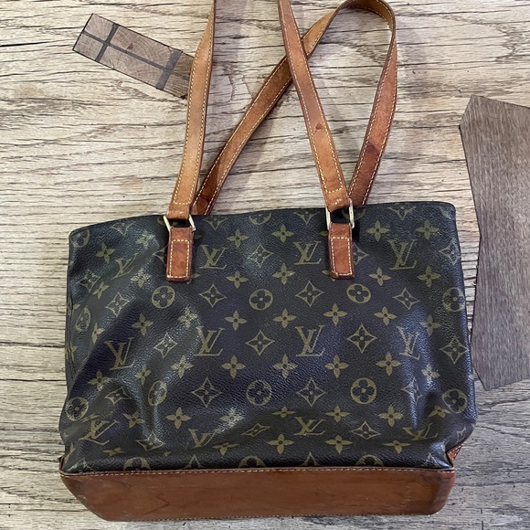 Louis Vuitton Classic Monogram Piano. Original Authentic. - Picture 2 of 5